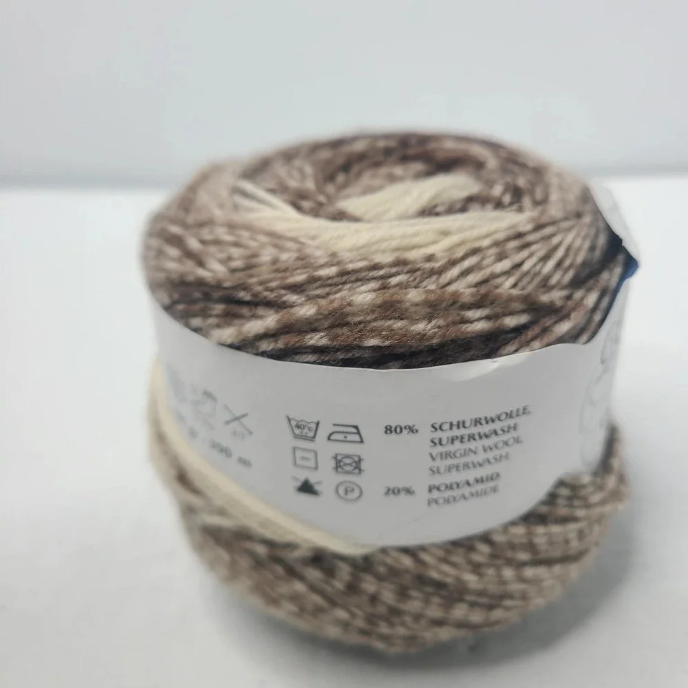 Gedifra Lana Mia Merino Blend Sock Yarn Color 952 100g 380m‎ Italy